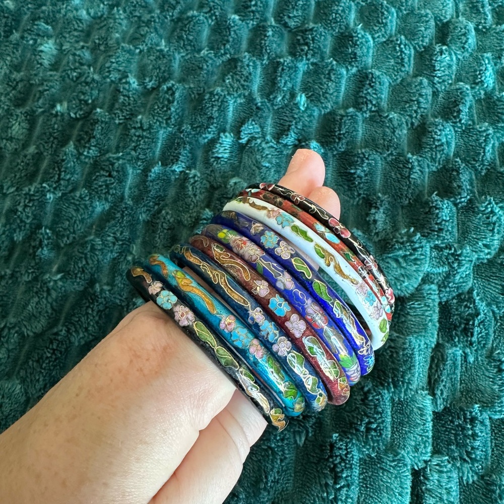 Vintage Cloisonné enamel bangles. Multicolor Floral Bangles, Sold as set of 9